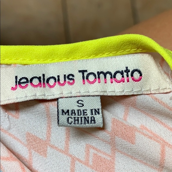 Jealous tomato romper - Picture 2 of 2